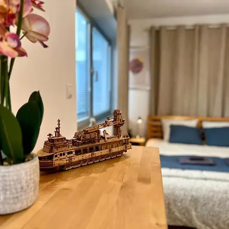 Appartement Adm Peaceful In Center- Wifi, Coffee, Ac *