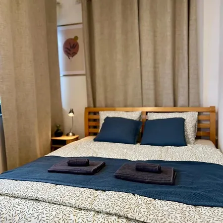 Apartment Adm Peaceful In Center- Wifi, Coffee, Ac